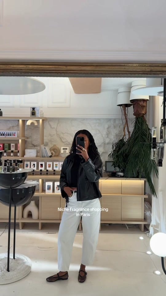 Post 9 by Mia Min on TikTok (video)
