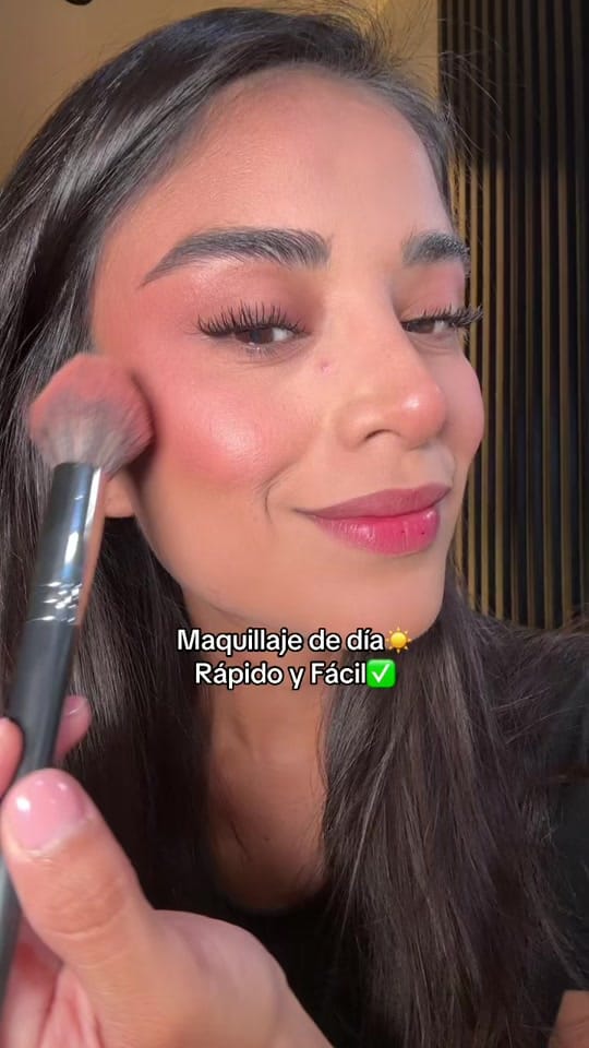 Post 9 by Alondra💄Maquillista Cancún on TikTok (video)