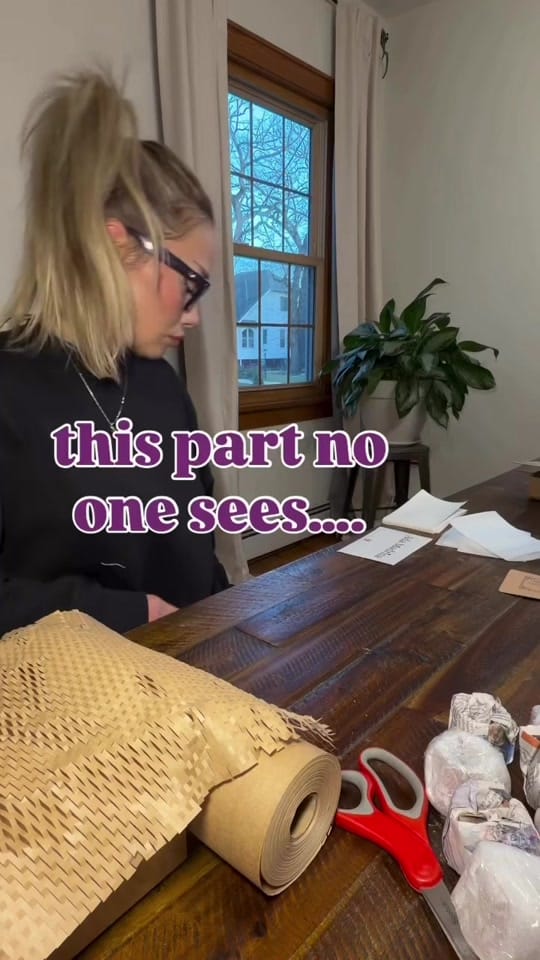 Post 5 by Bella Wigz on TikTok (video)