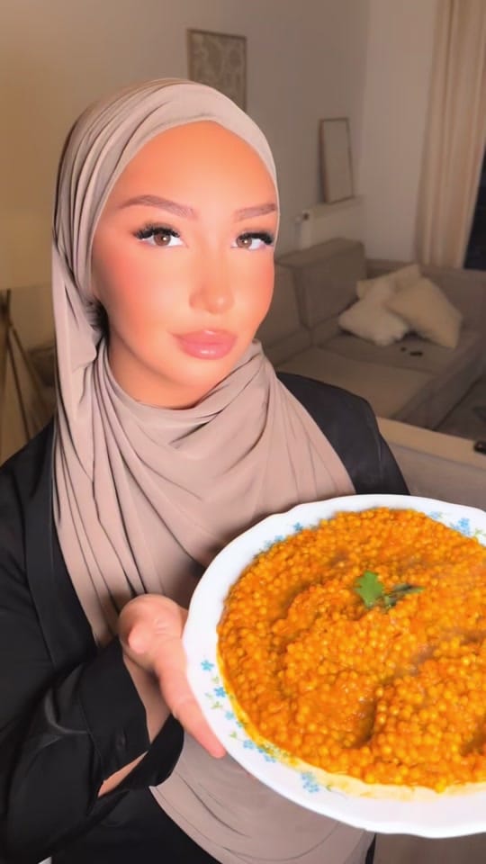 Post 8 by Inès 🩵☁️ on TikTok (video)
