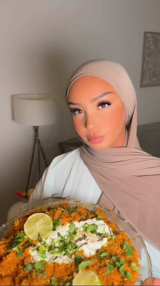 Post 5 by Inès 🩵☁️ on TikTok (video)