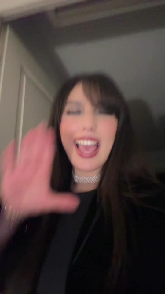Post 4 by 𝓢 𝓮 𝓵 𝓵 𝔂 🎀 on TikTok (video)