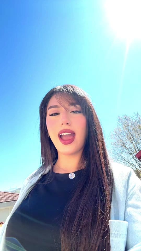Post 3 by 𝓢 𝓮 𝓵 𝓵 𝔂 🎀 on TikTok (video)