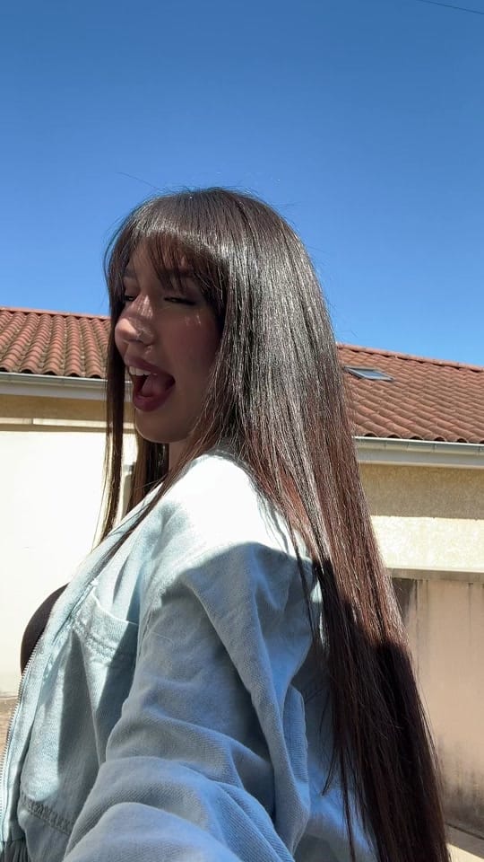 Post 2 by 𝓢 𝓮 𝓵 𝓵 𝔂 🎀 on TikTok (video)