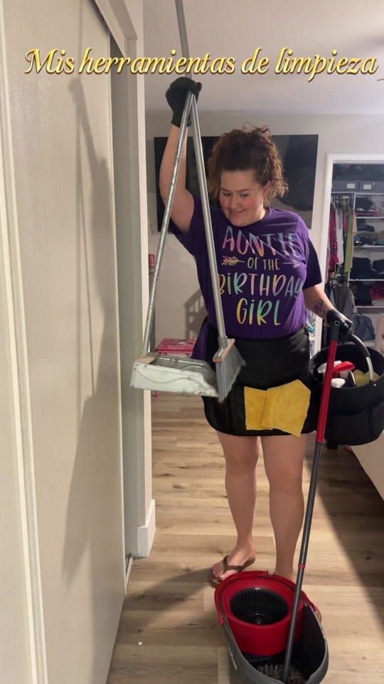 Post 6 by DulceRiveraLaPlebe on TikTok (video)
