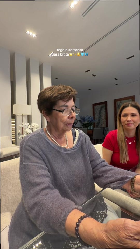 Post 4 by valelizondo.makeupartist on TikTok (video)