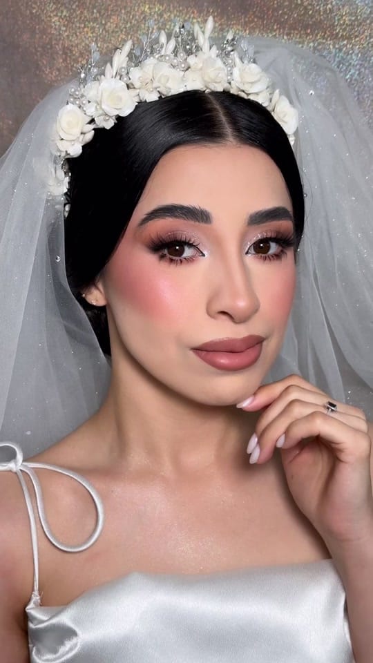 Post 6 by Adriana Miramontes on TikTok (video)