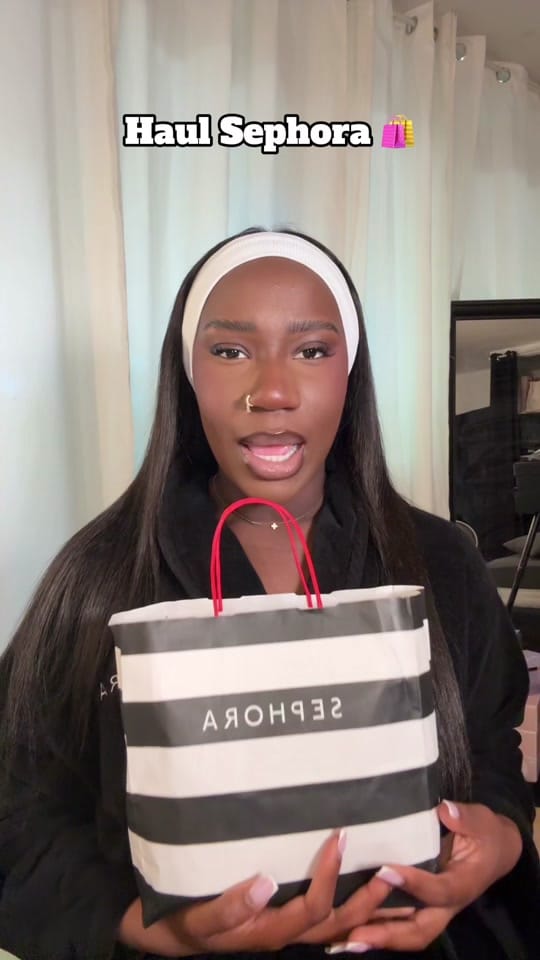 Post 3 by Its__elfie💄 on TikTok (video)