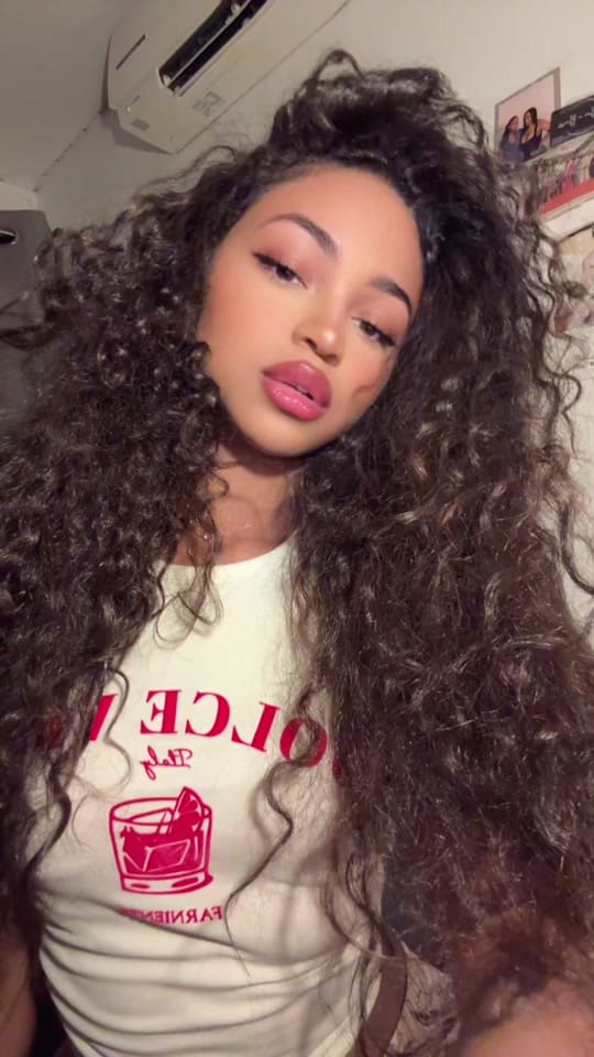 Post 3 by 𝙇𝙚́𝙖 𝙂𝙞𝙤𝙫𝙖𝙣𝙖 ☥ on TikTok (video)
