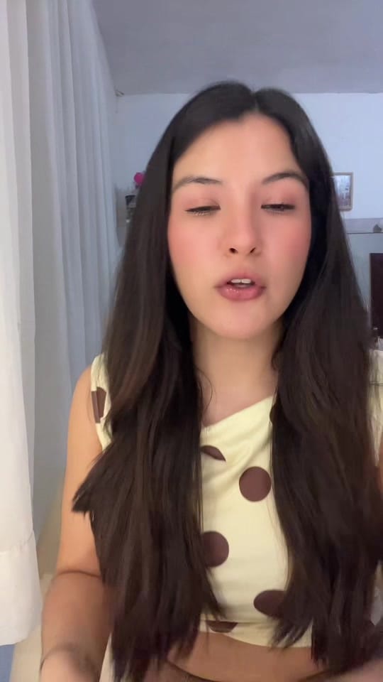 Post 2 by Liz Romero on TikTok (video)