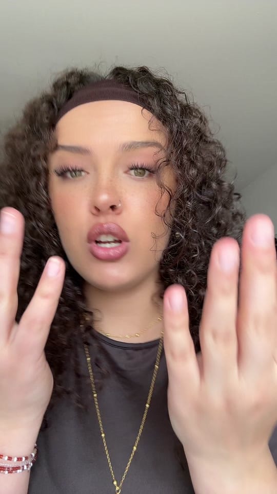 Post 8 by Leona🐚🫧🤍 on TikTok (video)