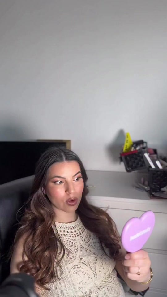 Post 8 by Amelle Lem on TikTok (video)