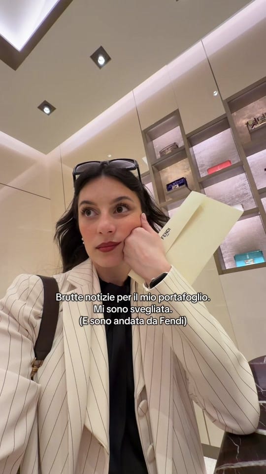 Post 2 by Eleonora Anzaldi on TikTok (video)
