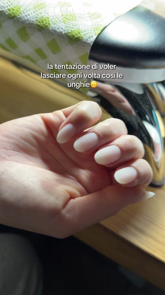 Post 5 by Eleonora Anzaldi on TikTok (video)