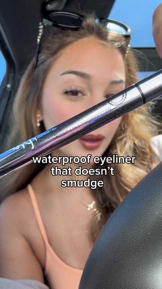 Post 10 by Vivienne Sabo US on TikTok (video)