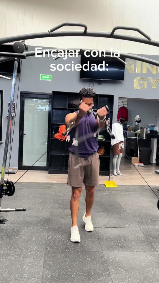 Post 2 by kingsgymfitness on TikTok (video)