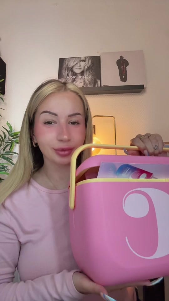Post 7 by lilifrcrt on TikTok (video)