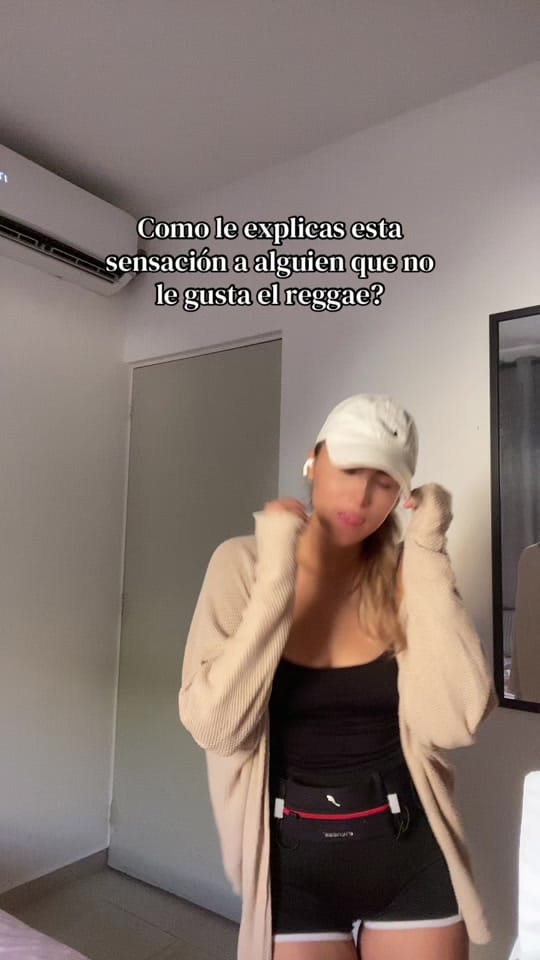 Post 1 by Valeria G. on TikTok (video)