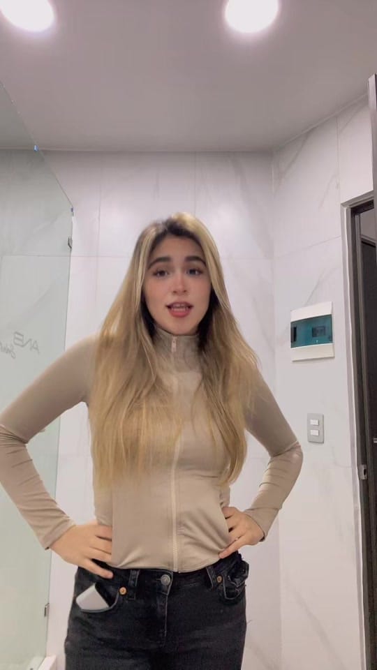 Post 5 by Valeria G. on TikTok (video)