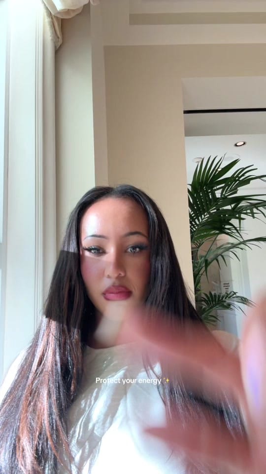 Post 7 by Johanna on TikTok (video)