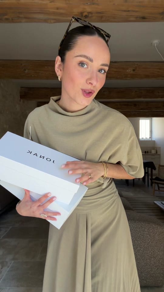 Post 7 by Hannah Friconnet on TikTok (video)