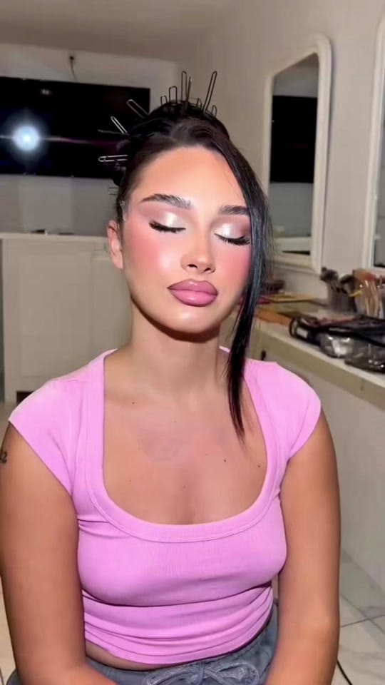 Post 7 by tapemakeup on TikTok (video)