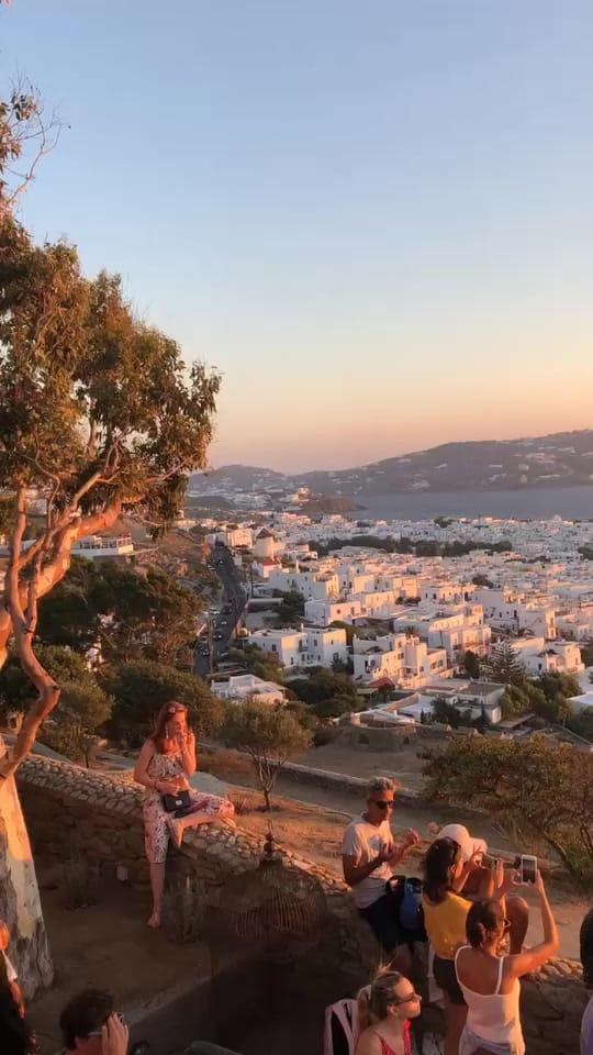 Post 4 by Elena Monteleone on TikTok (video)