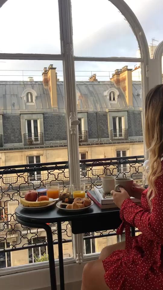 Post 2 by Elena Monteleone on TikTok (video)