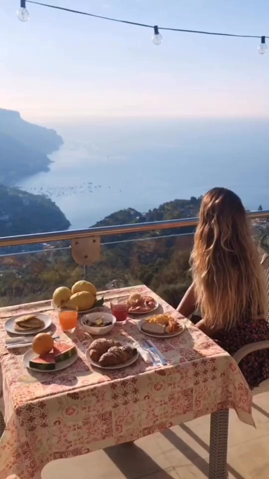 Post 3 by Elena Monteleone on TikTok (video)