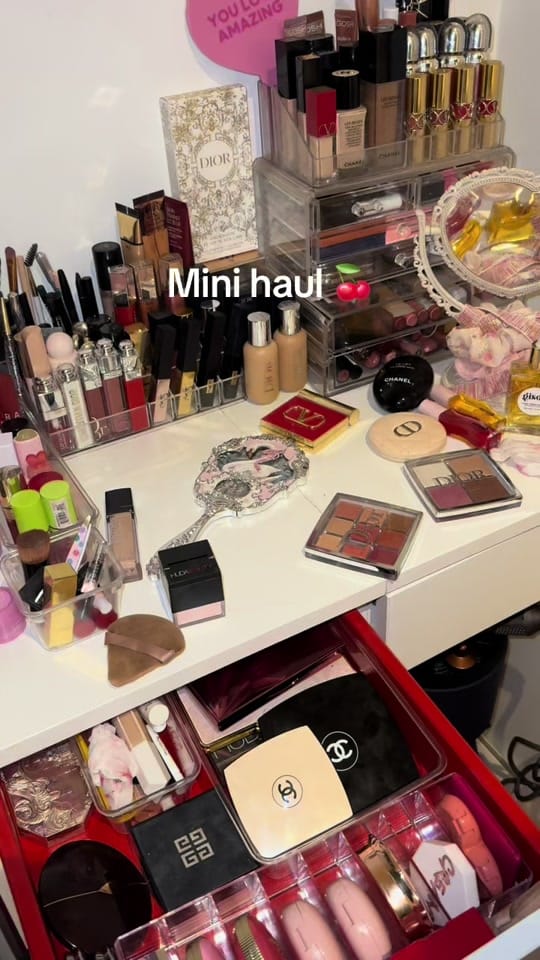 Post 9 by A&O 👯‍♀️ on TikTok (video)