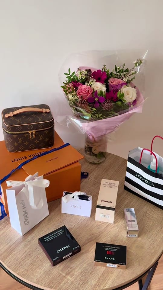 Post 6 by M I R A 🤍 on TikTok (video)