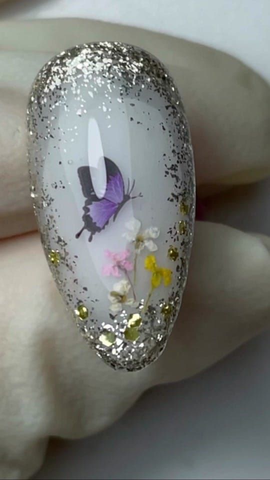 Post 7 by Francesca Ciaponi Effe Nails on TikTok (video)