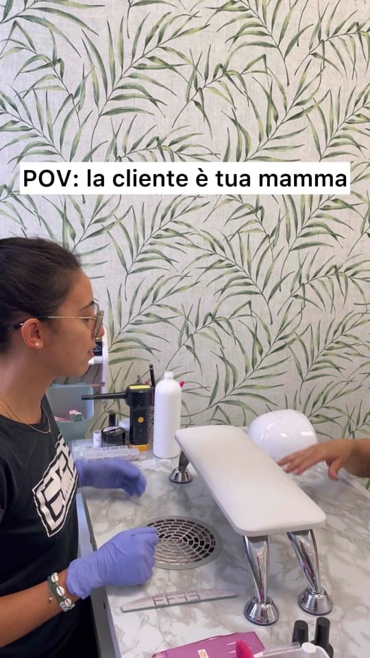 Post 10 by Francesca Ciaponi Effe Nails on TikTok (video)