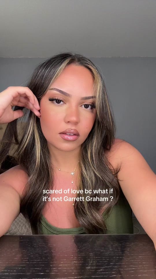 Post 2 by Sasou 🥥🍨🌴 on TikTok (video)