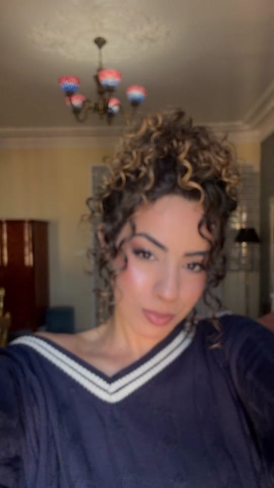 Post 4 by Hana Adjlia on TikTok (video)
