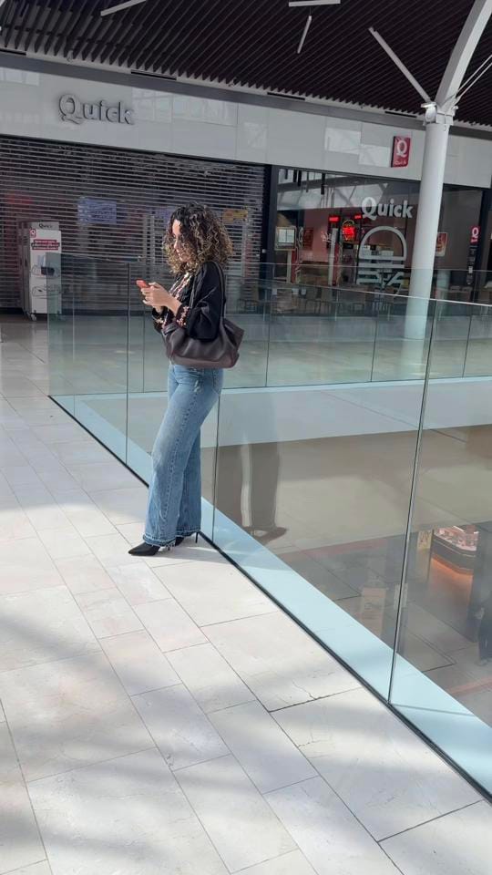 Post 10 by Hana Adjlia on TikTok (video)