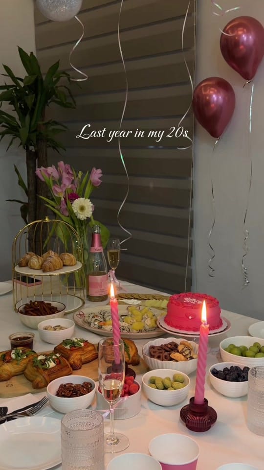 Post 4 by Yazmin Esteban on TikTok (video)