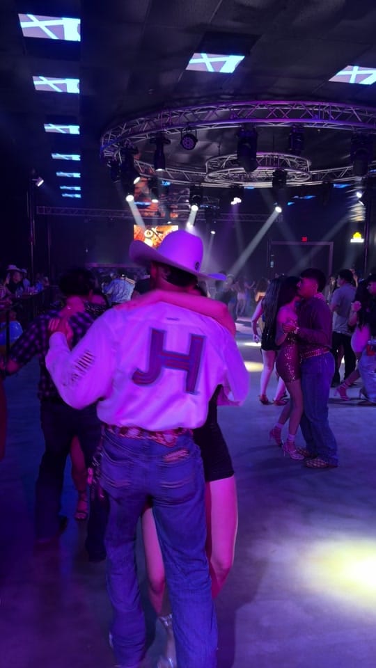 Post 5 by ELFAMOUSMANNY<3 on TikTok (video)