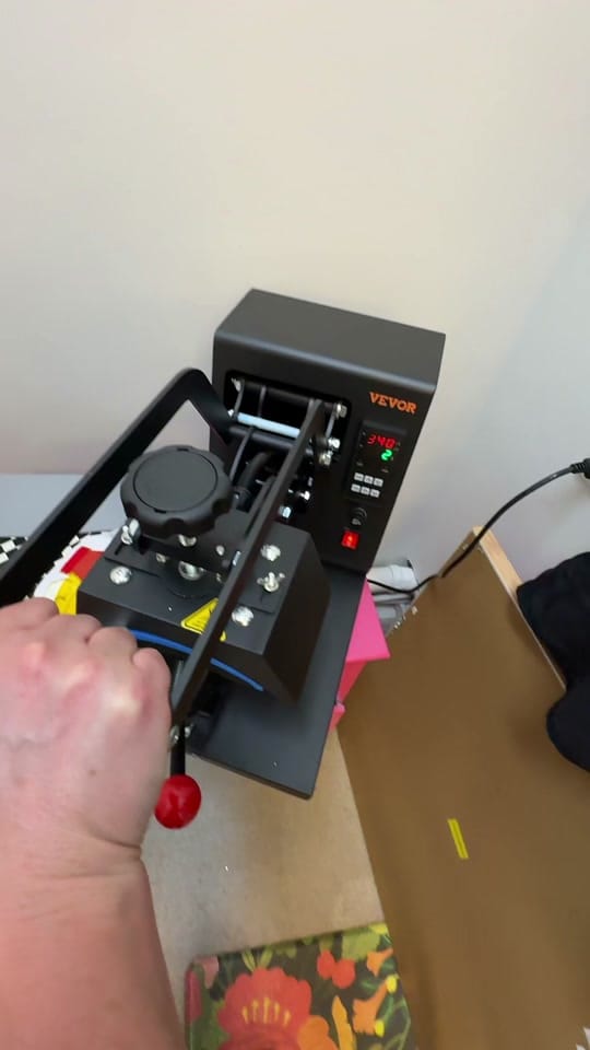 Post 8 by Lindsn28 on TikTok (video)