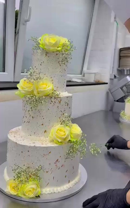 Post 2 by yasser_88 on TikTok (video)
