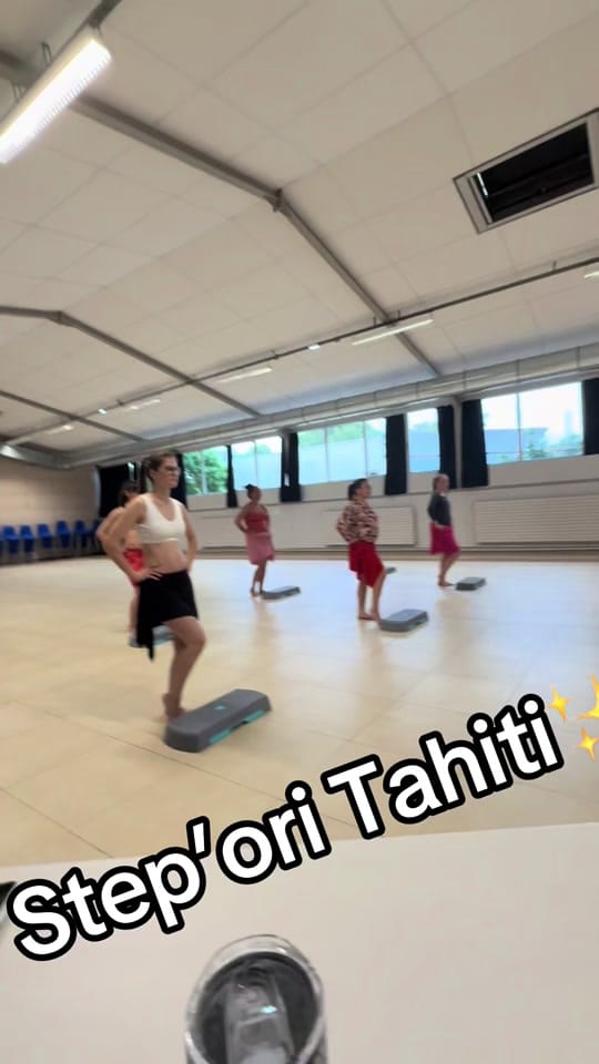 Post 8 by TahitiNui la Rochelle on TikTok (video)
