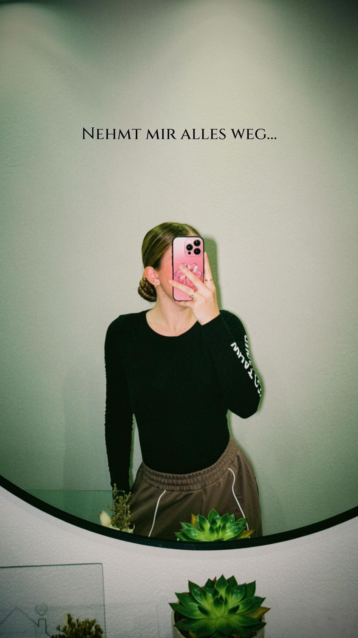 Post 1 by 𝐥𝐞𝐨𝐧𝐢𝐞 & 𝐣𝐞𝐫𝐞𝐦𝐲 on TikTok (video)