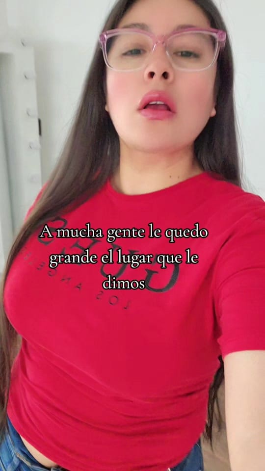 Post 2 by Ana Hinojosa on TikTok (video)
