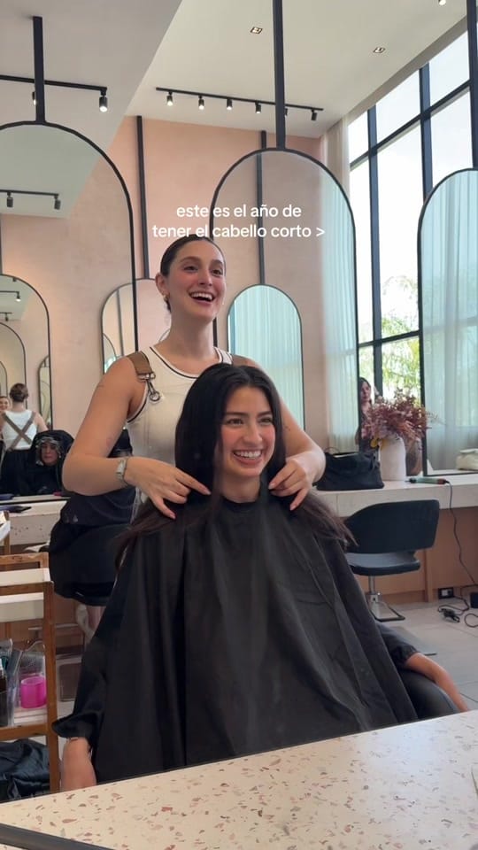 Post 3 by Yeni Reyes on TikTok (video)