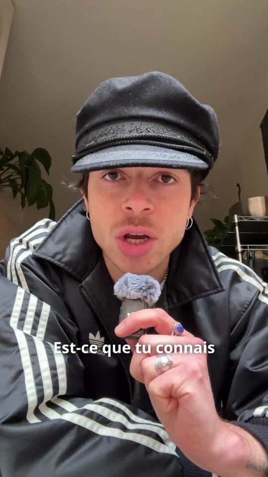 Post 3 by Simon Vitkovsky on TikTok (video)