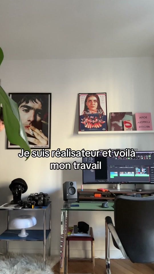 Post 8 by Simon Vitkovsky on TikTok (video)
