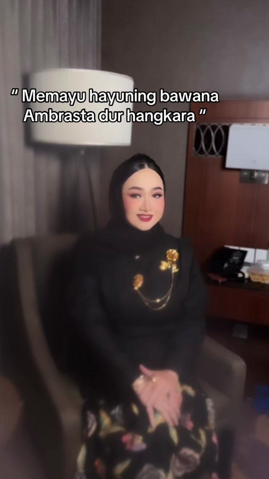 Post 4 by Anis S.F on TikTok (video)