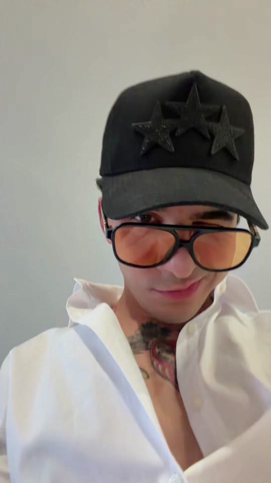 Post 2 by Leonardo  León on TikTok (video)