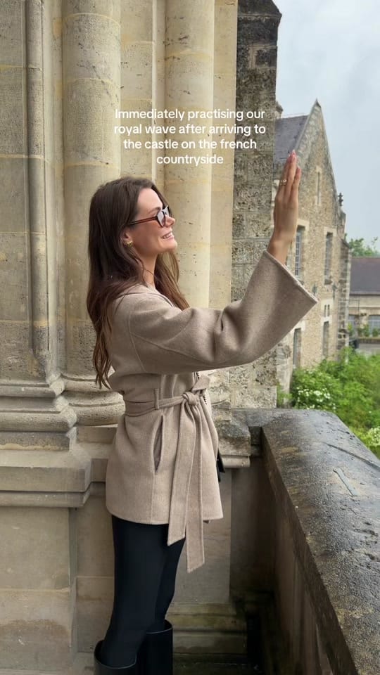 Post 4 by Ona on TikTok (video)