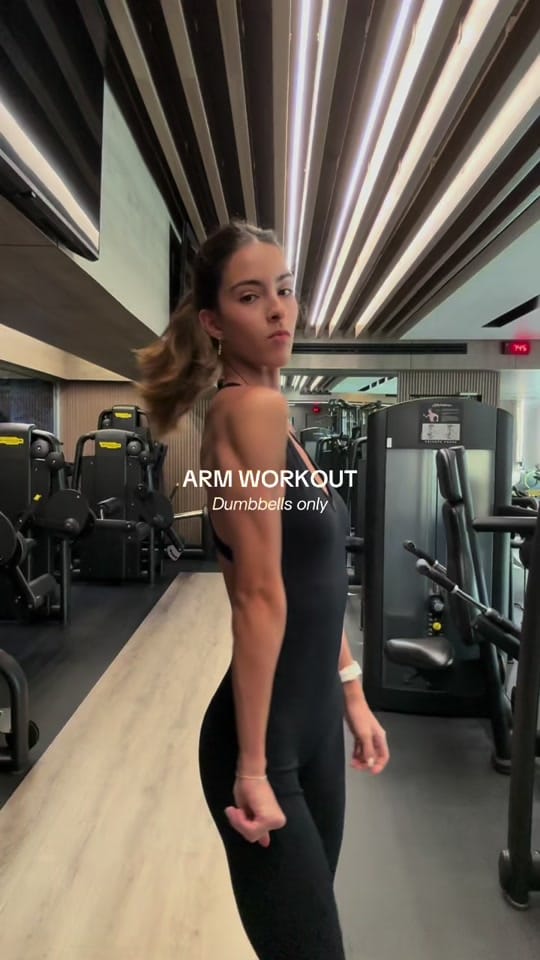 Post 5 by Euge Touche on TikTok (video)